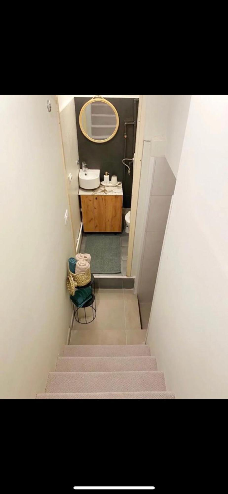 Lovely One Bedroom Apartment *